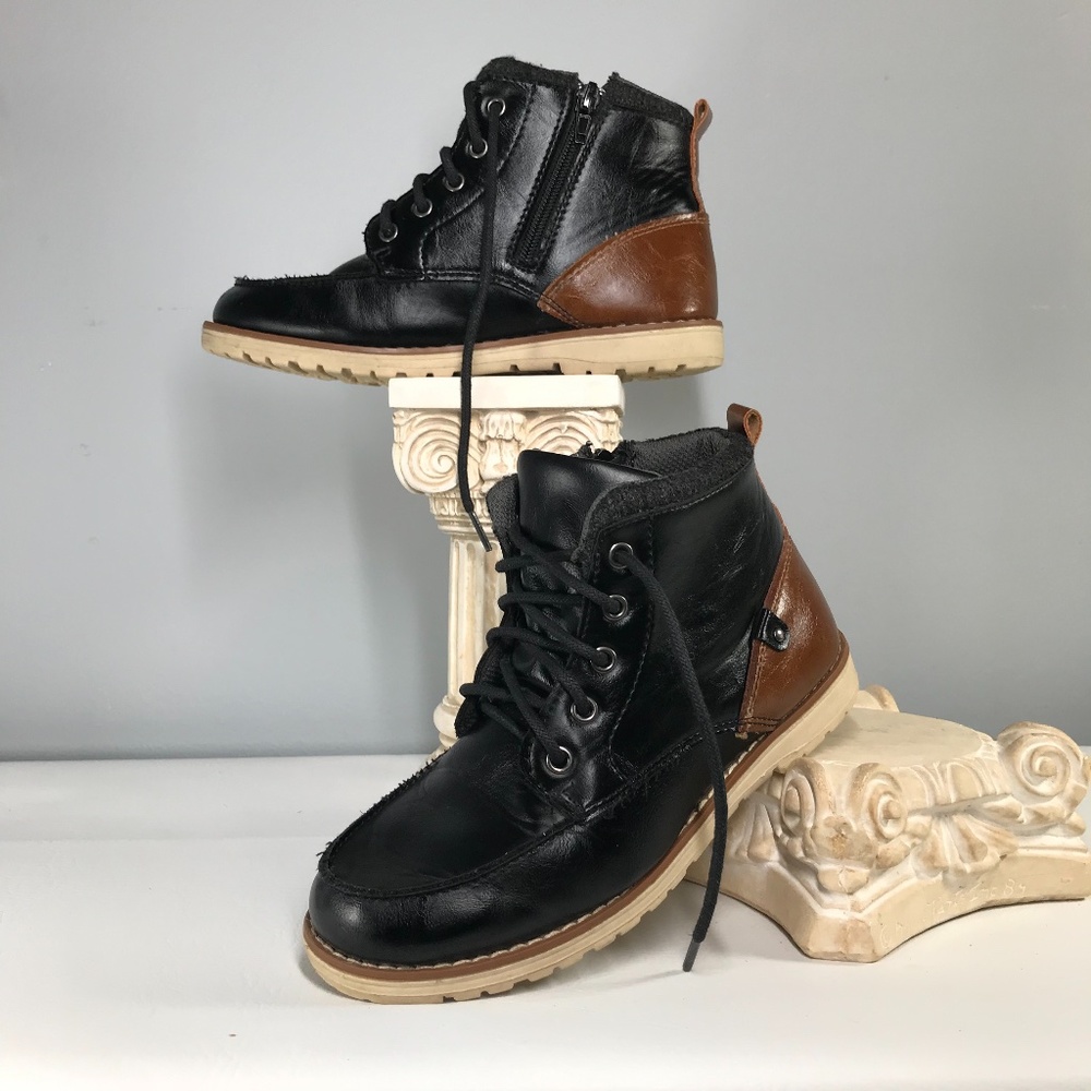 London Underground Boots